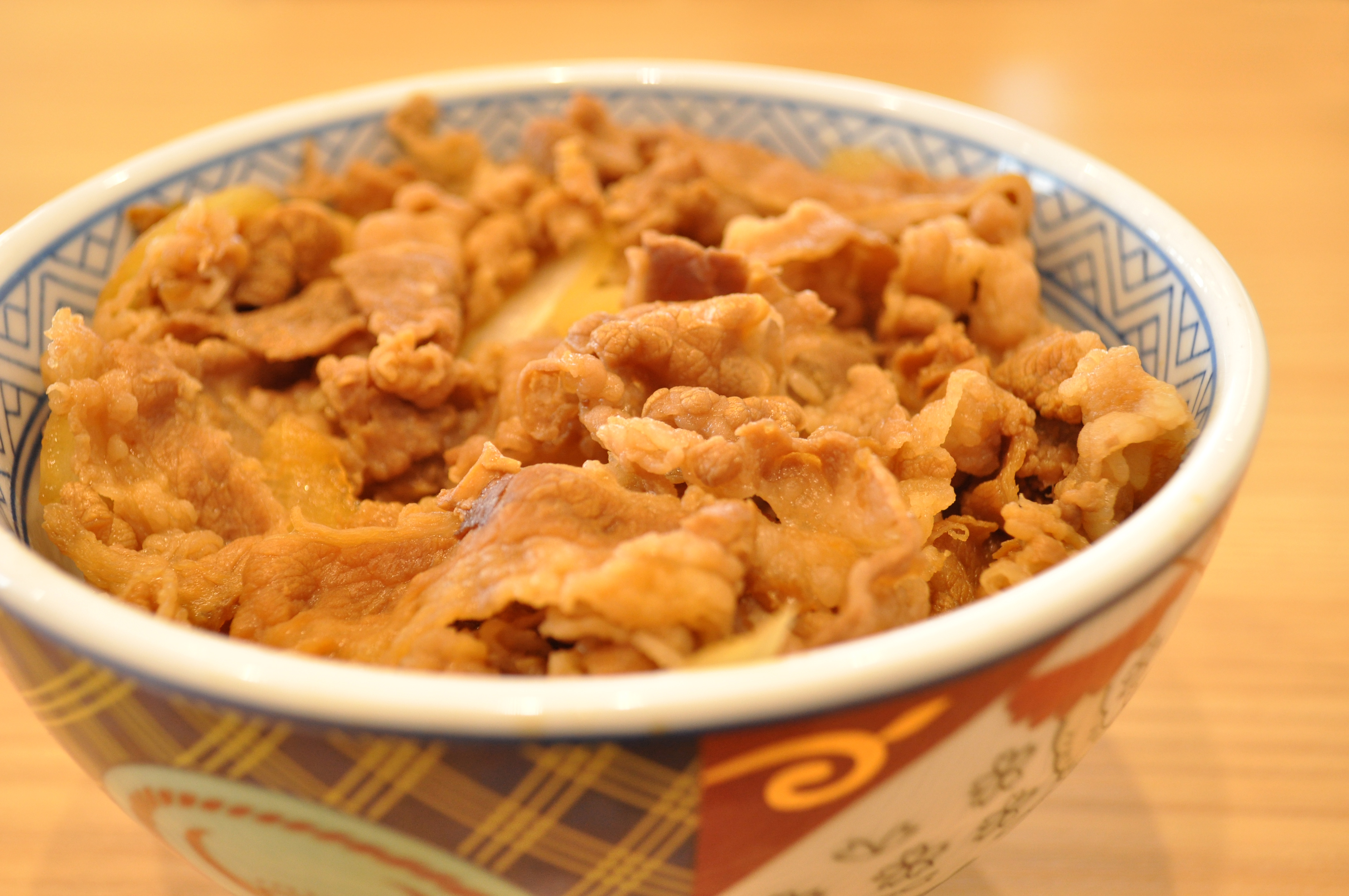 デカ乳と牛丼