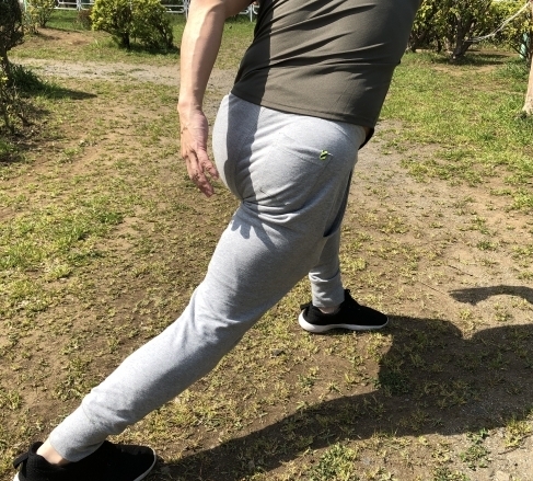 女のおっぱいより中年男の尻を揉め！！