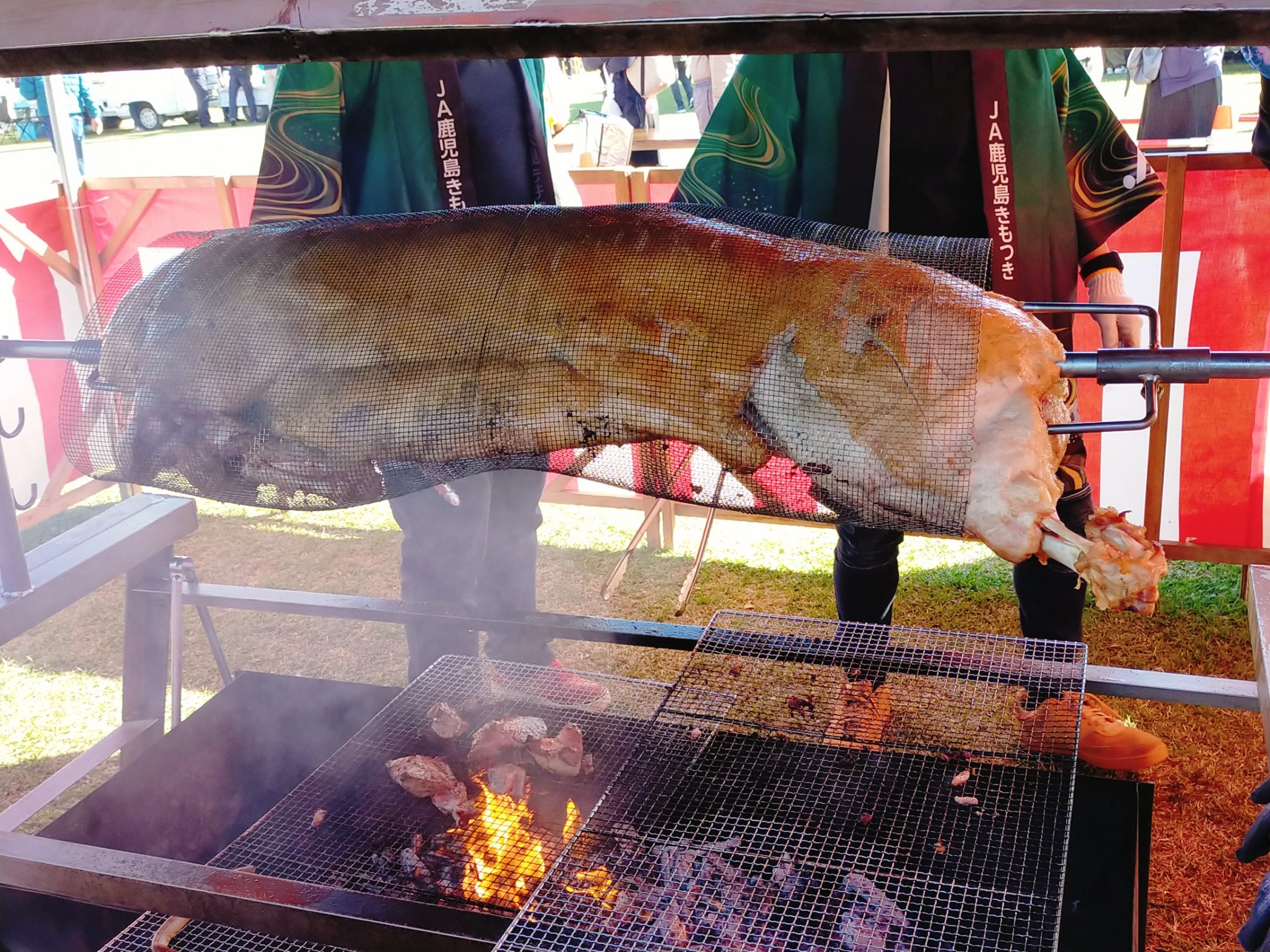 地元のイベントで『豚の丸焼き』を食べに行った話。